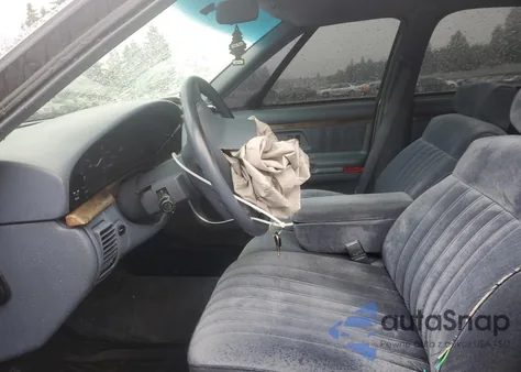 1994 Oldsmobile 88 Royale z USA, uszkodzony, nr VIN 1G3HN52L4R4809631